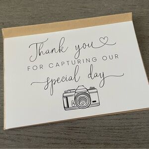 Set of 2 Elegant Camera Design Photographer Thank You Cards